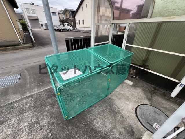 焼津市柳新屋アパート 部屋画像