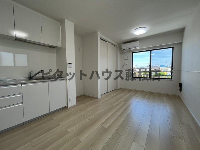 焼津市小川新町アパート リビング