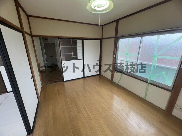 島田市旭アパート リビング