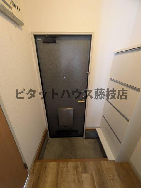 藤枝市茶町アパート 玄関