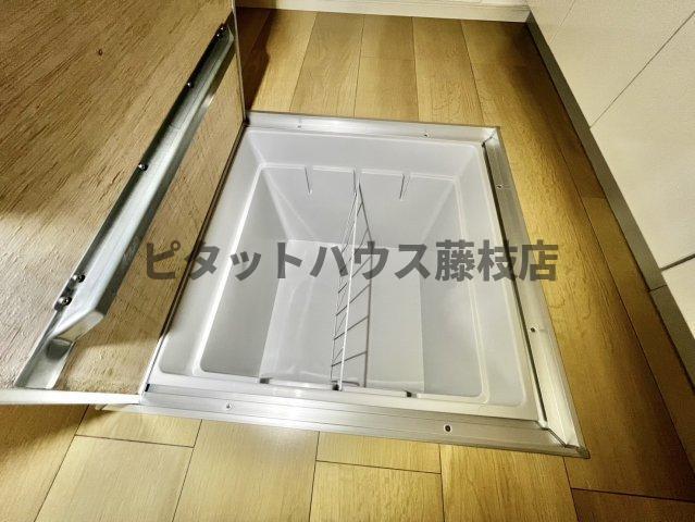 焼津市大村新田アパート 収納