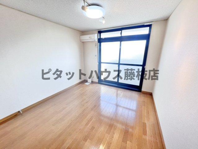 牧之原市布引原アパート リビング