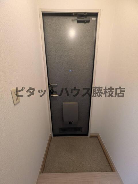 藤枝市平島アパート 玄関