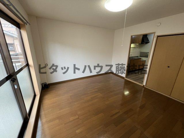 焼津市大村新田アパート リビング