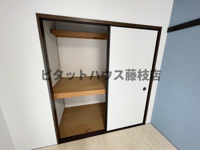 焼津市焼津アパート 収納
