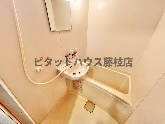 牧之原市布引原アパート バス／シャワー