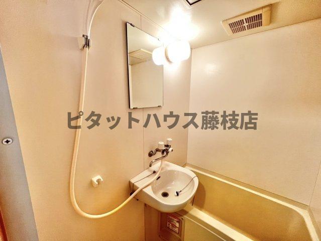 牧之原市布引原アパート 洗面