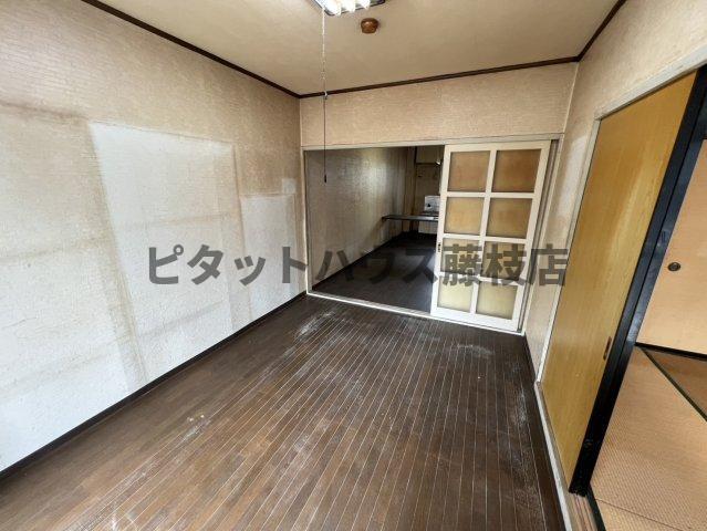焼津市駅北アパート リビング