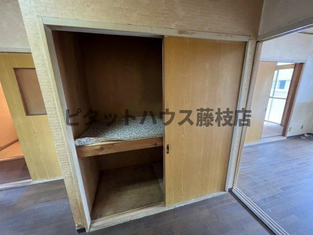 焼津市駅北アパート 収納