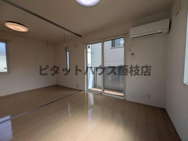 藤枝市瀬戸新屋アパート リビング