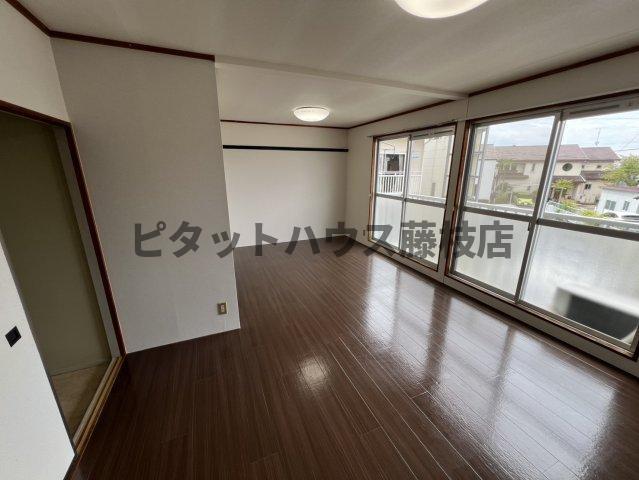焼津市焼津アパート リビング