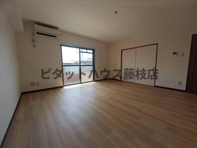 藤枝市南駿河台マンション リビング
