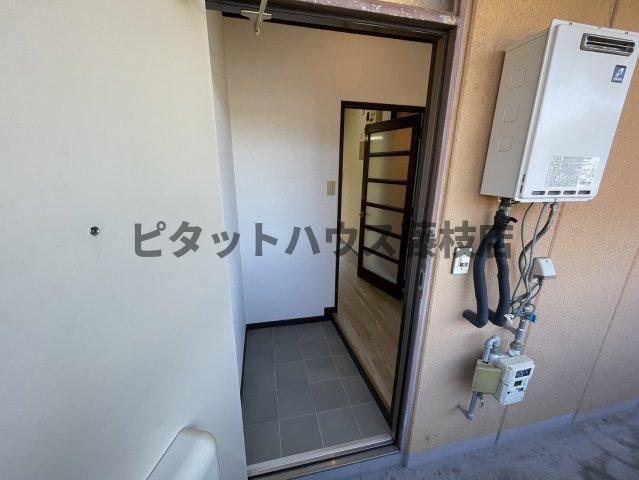 島田市船木アパート 玄関