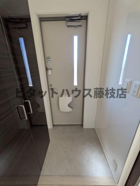 焼津市田尻北アパート 玄関