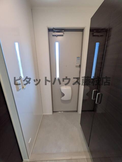 焼津市田尻北アパート 玄関