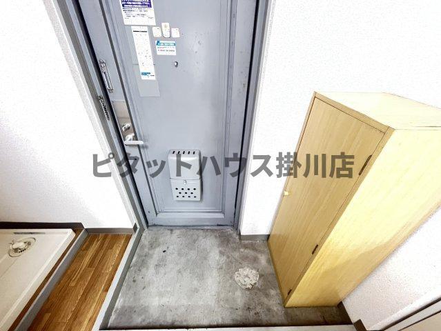 袋井市旭町マンション 玄関