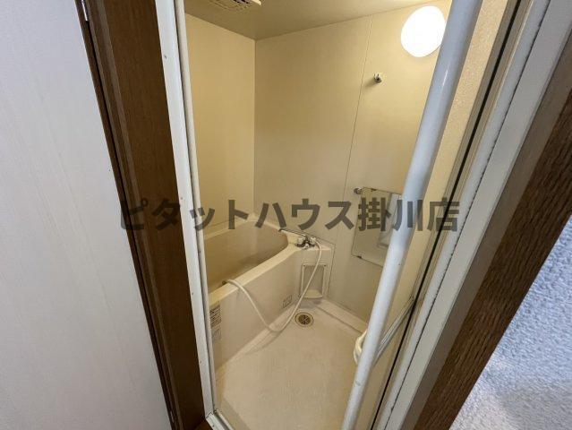 掛川市緑ケ丘アパート バス／シャワー