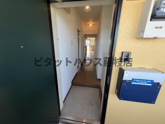 焼津市石津港町マンション 玄関