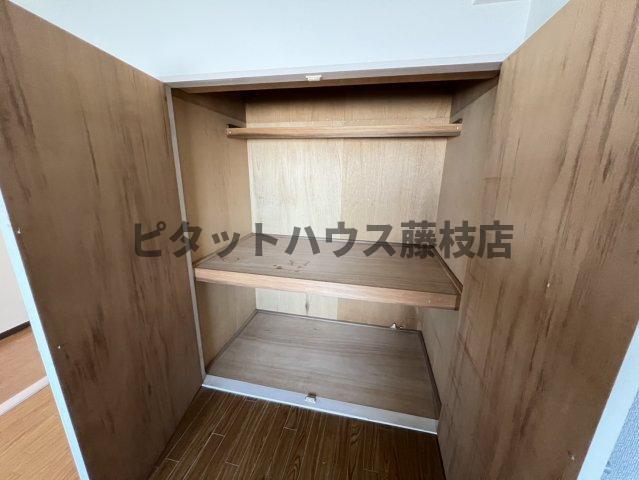 焼津市石津港町マンション 収納