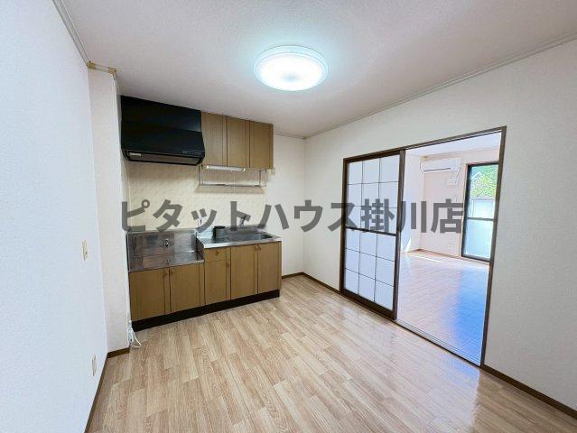 袋井市豊沢アパート リビング