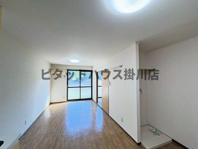 袋井市豊沢アパート リビング