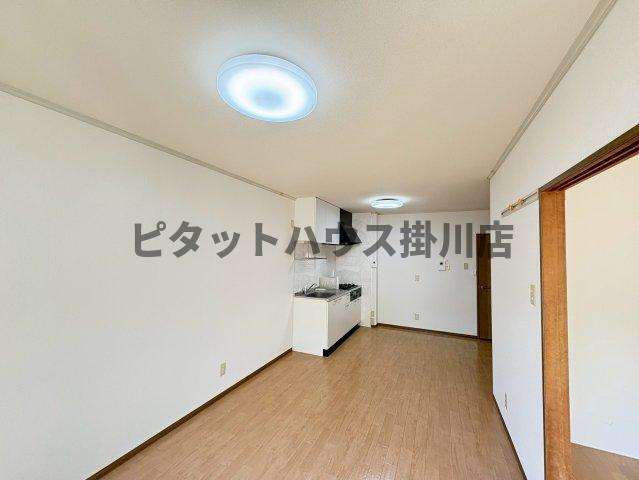 袋井市豊沢アパート リビング