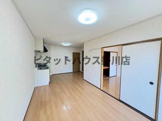 袋井市豊沢アパート リビング