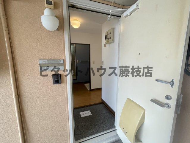 焼津市西小川アパート 玄関