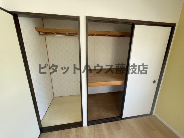 焼津市西小川アパート 収納