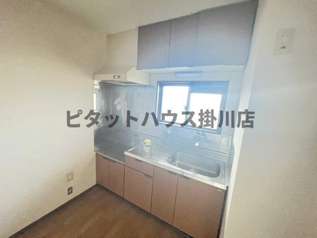 袋井市川井マンション キッチン
