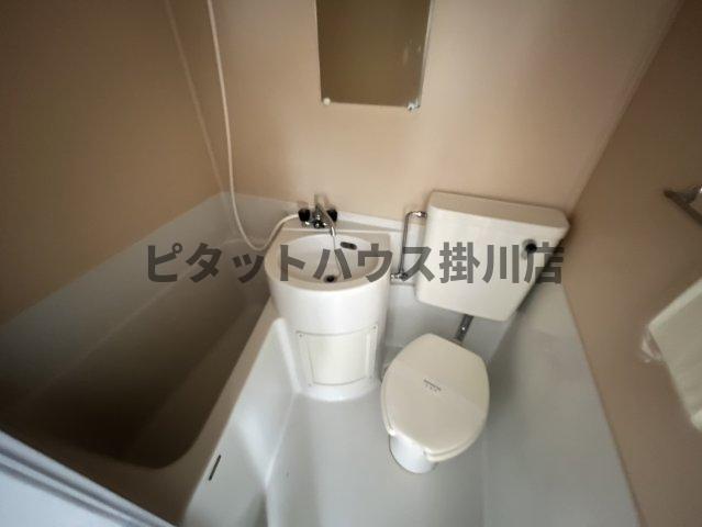 袋井市泉町アパート バス／シャワー