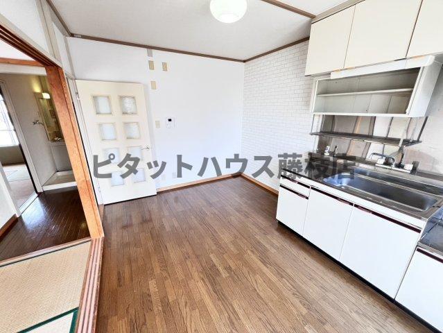 榛原郡吉田町片岡アパート リビング