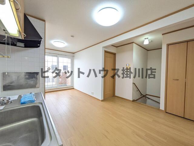 御前崎市池新田アパート リビング