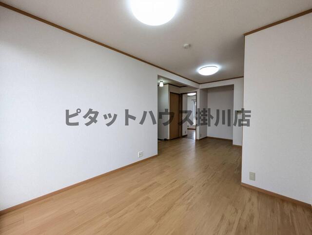 御前崎市池新田アパート リビング