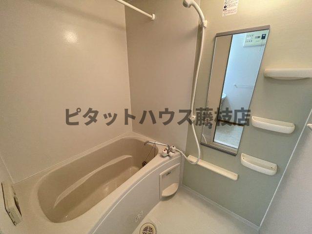焼津市八楠アパート バス／シャワー