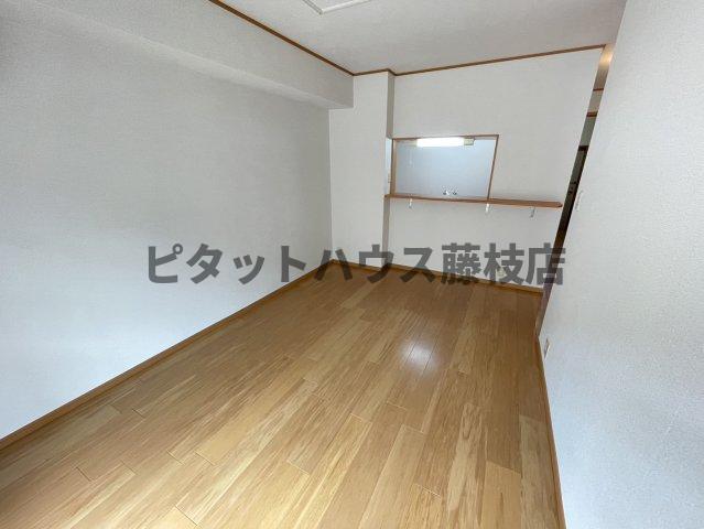 焼津市八楠アパート リビング