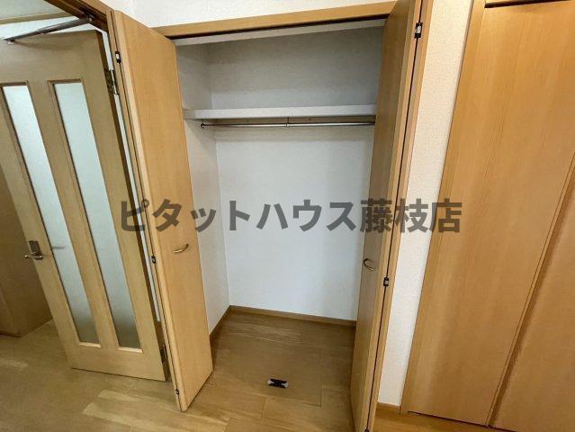 焼津市八楠アパート 収納