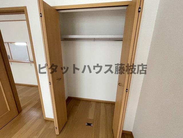 焼津市八楠アパート 収納