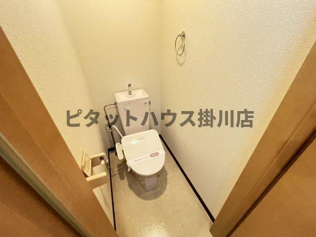 掛川市杉谷アパート トイレ