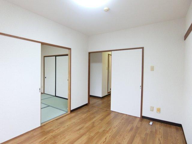 掛川市下俣南マンション リビング