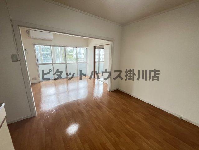 掛川市南マンション リビング