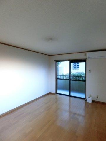 掛川市大池アパート リビング