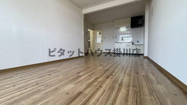 掛川市富部アパート リビング