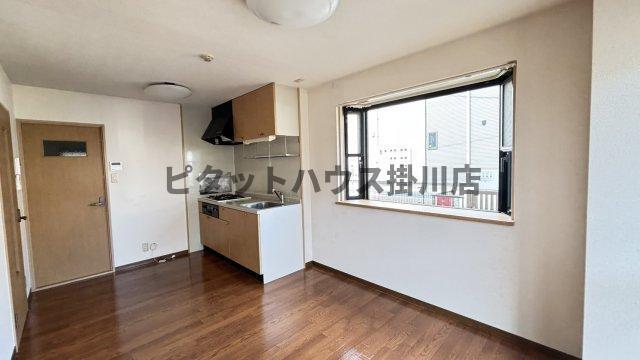 掛川市下垂木マンション リビング