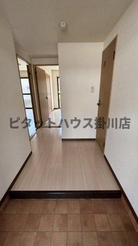掛川市下垂木マンション 玄関