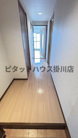 掛川市富部アパート 玄関