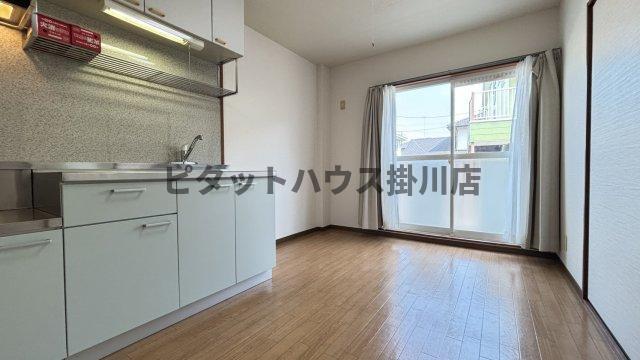 掛川市富部アパート リビング