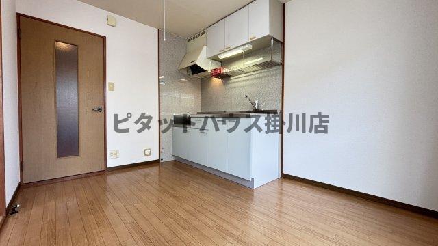 掛川市富部アパート リビング