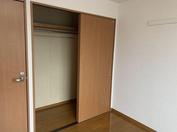 袋井市川井テラスハウス 収納