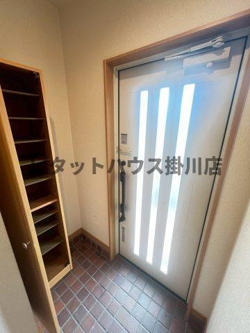 袋井市愛野南アパート 玄関